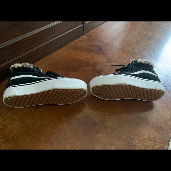 Black velvet high top vans with cheetah fur - Picture 7 of 9